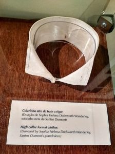 Colarinho que pertenceu a Santos Dumont