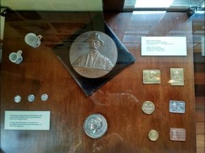 Objetos de decoração que pertenceram a Santos Dumont