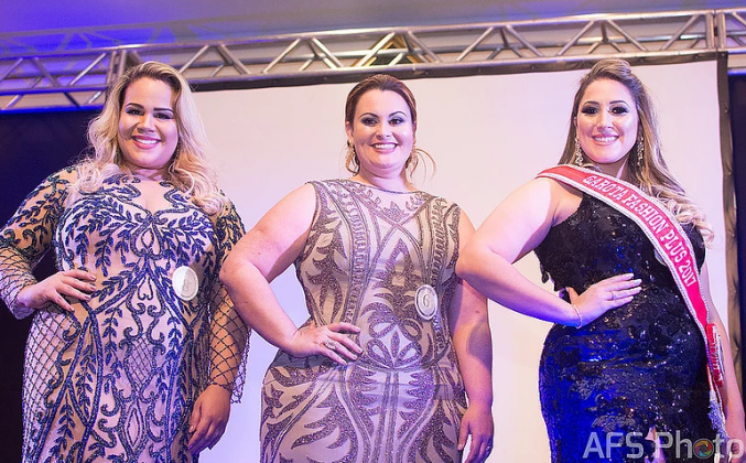 Traje de gala - Neilane Morais - Minas Gerais Plus Size 2017