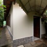 Entrada da casa Aconchego na Serra