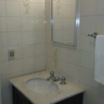 Pia do banheiro do apartamento